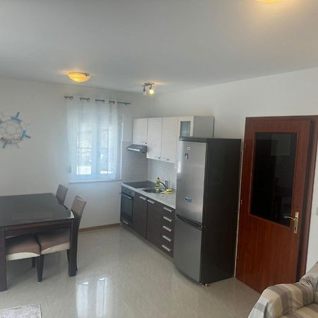 Apartments Silvije Marina Bagian luar foto