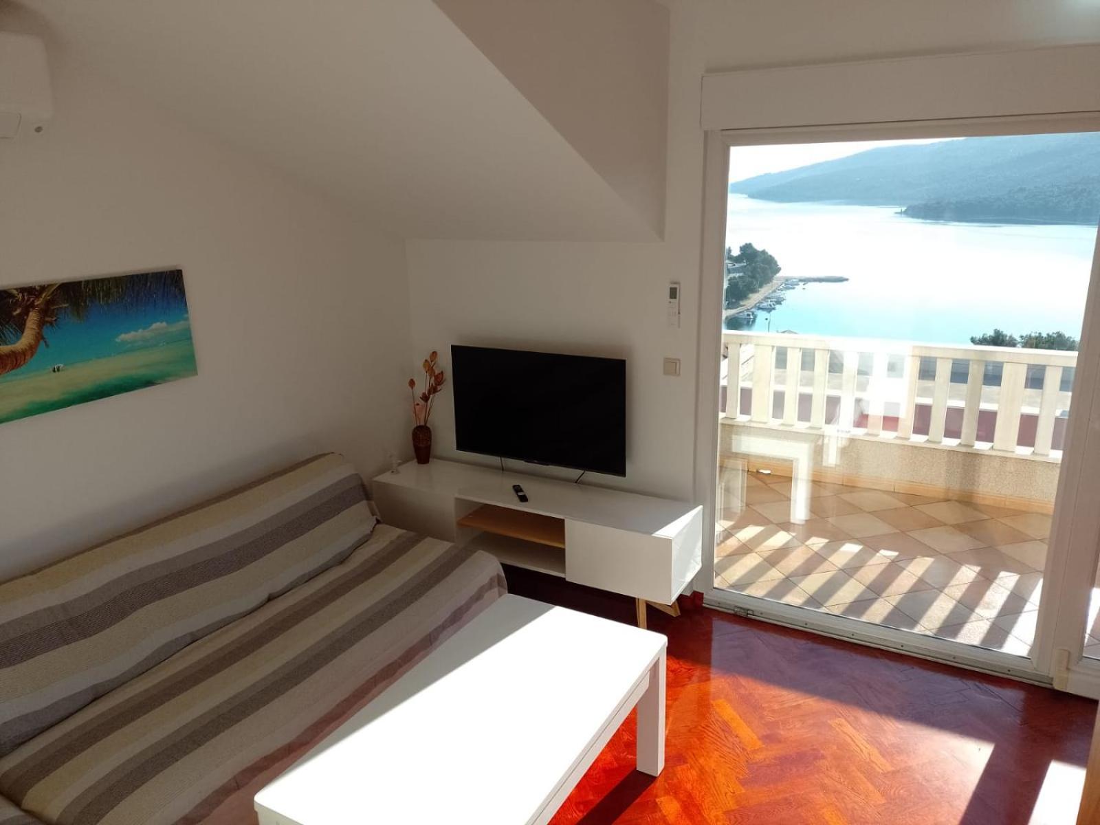 Apartments Silvije Marina Bagian luar foto